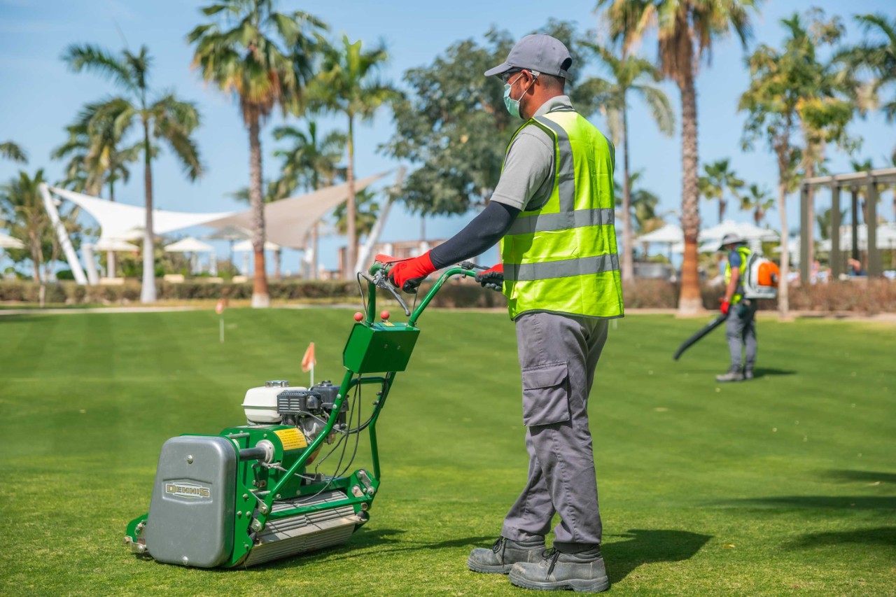 amrak-landscaping-maintenance