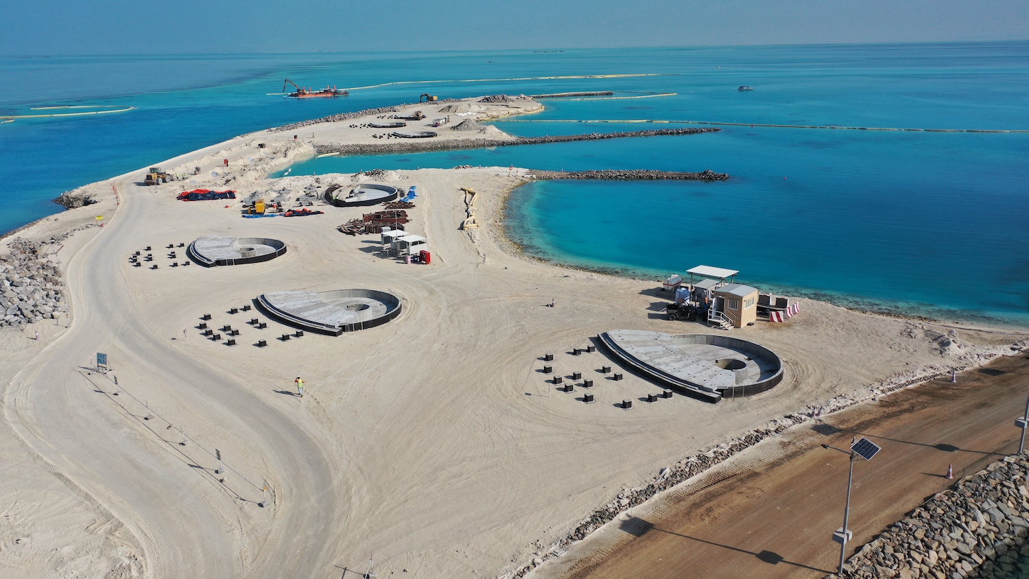 RSG appoints Mammoet for transport and installation of Sheybarah Island Resort’s villas