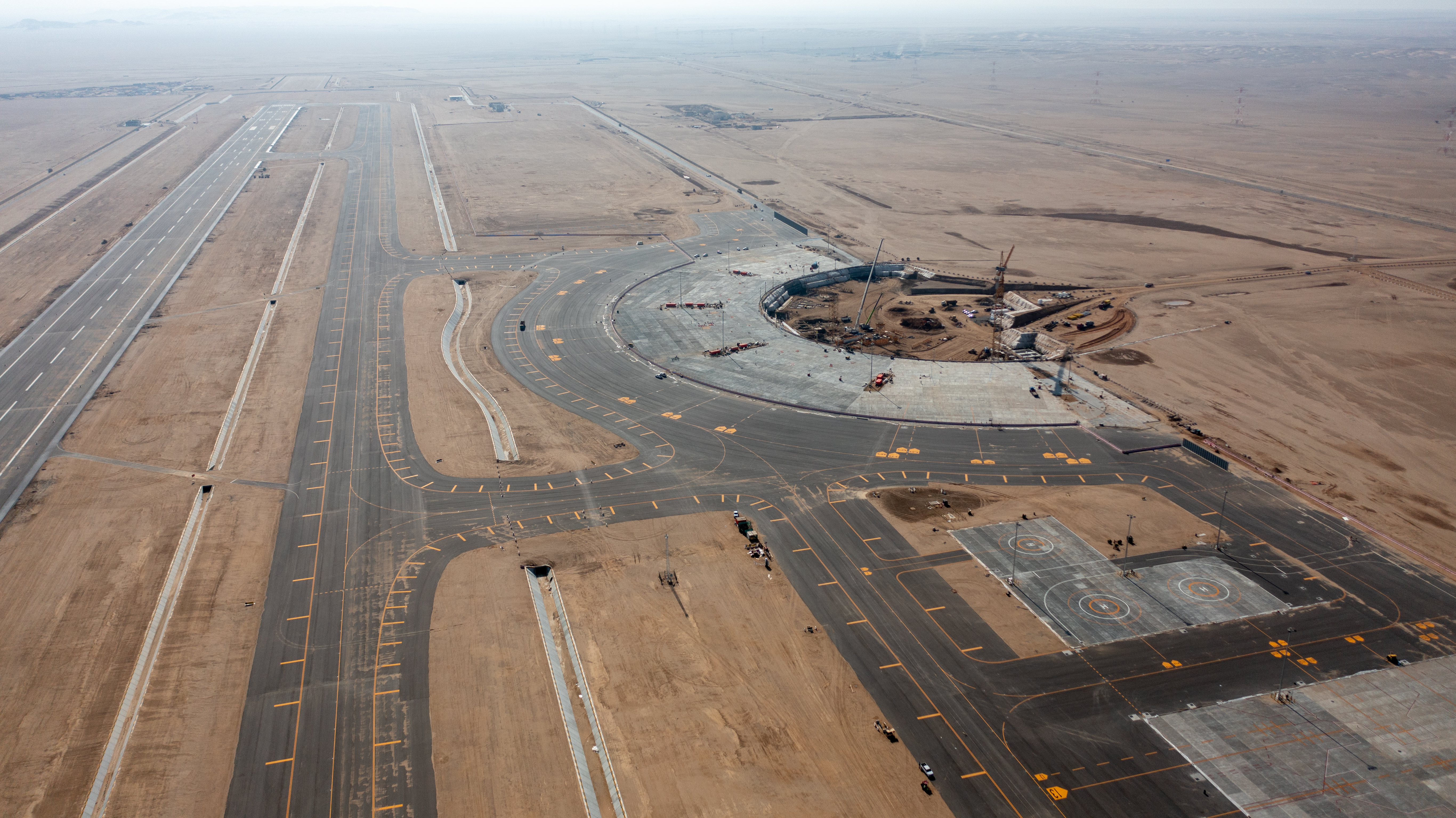 التطورات في مطار مشروع